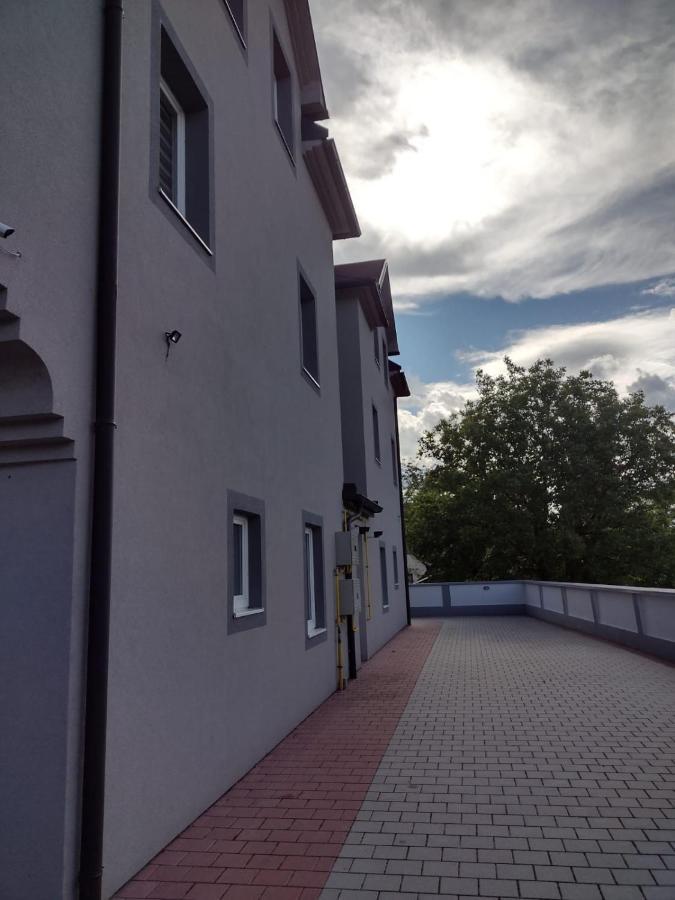 Zlatni San Hotel Banja Koviljaca Exterior photo